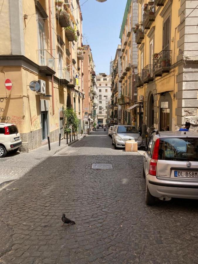 A Casa Di Nonna Ida, Nel Cuore Pulsante Di Napoli Екстериор снимка